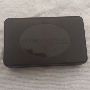 Nintendo DS Cartridge Case
